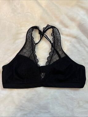 ADRIENNE VITTADINI Black Lace Bralette  SzLg Feminine Flattering Comfy NWOT
